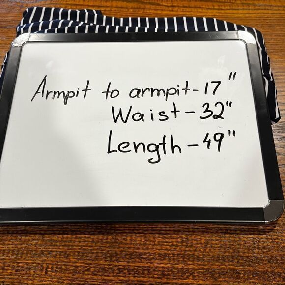 V-neck striped sleeveless maxi dress - Picture 7 of 12